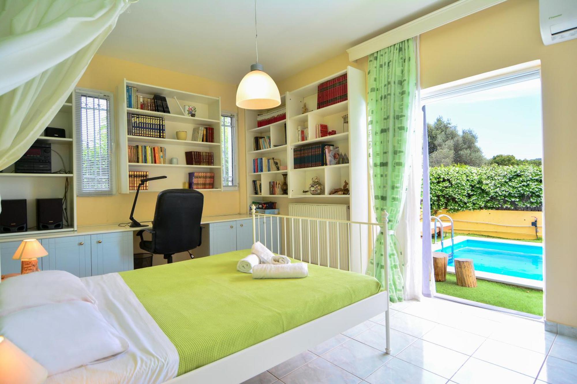 Villa Filoxenia All Seasons, Near Airport, Sea, Athens Agia Marina  Bagian luar foto